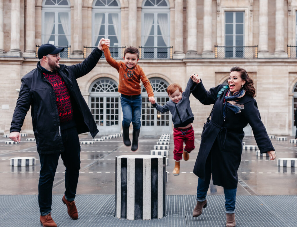 Family Photoshoot in Paris